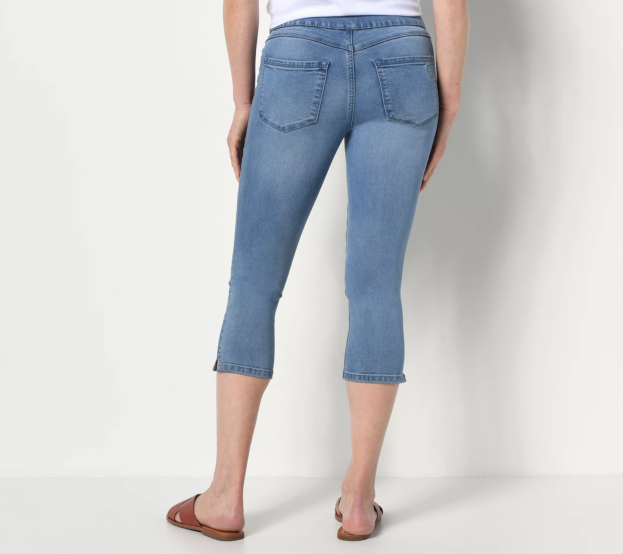 "As Is" Laurie Felt Petite Silky Denim Capri Jeans w/ Cambre Waist