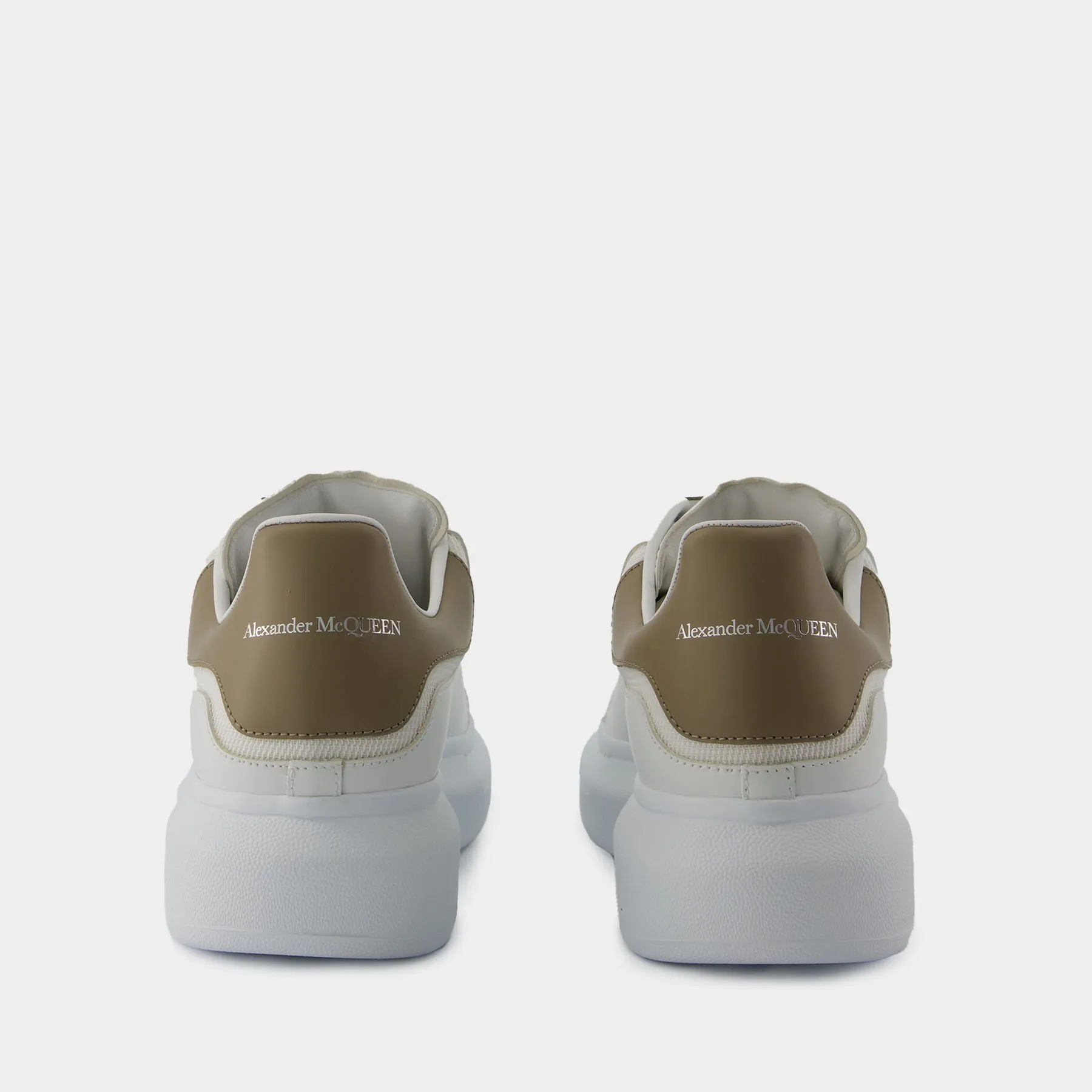 Alexander McQueen  Oversized Sneakers - Alexander McQueen - Leather - White/Beige