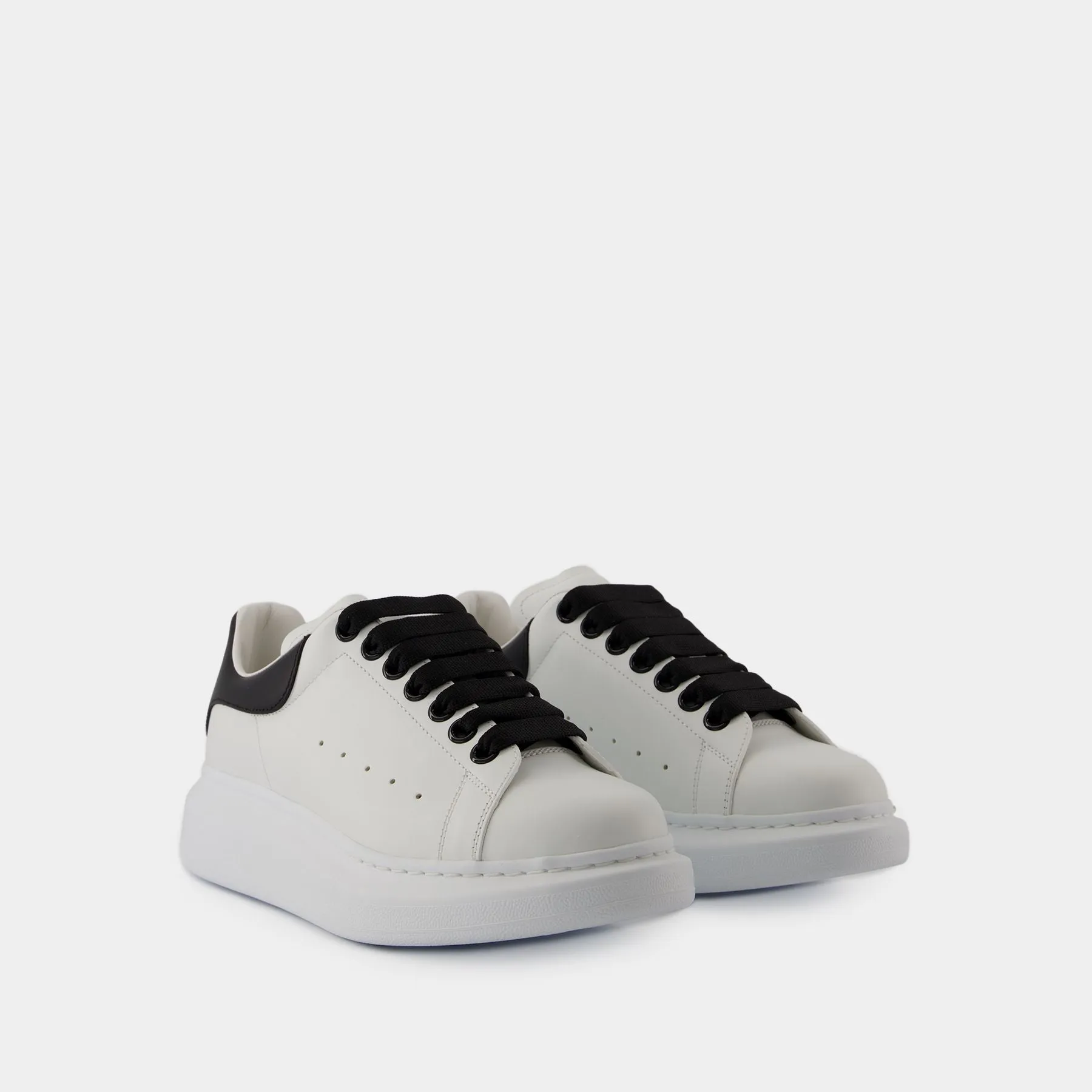 Alexander McQueen  Oversized Sneakers - Alexander McQueen - Leather - White/Black