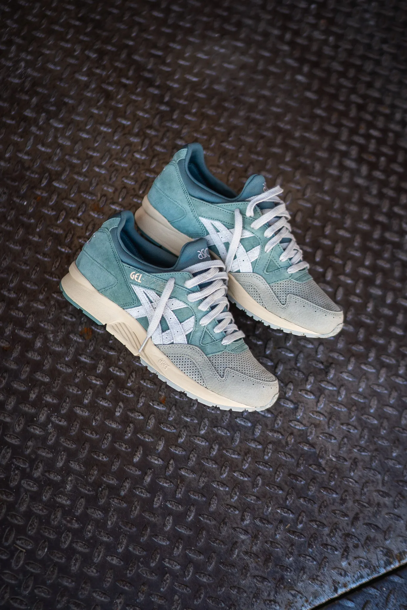 Mens Asics Gel-Lyte V (White Sage/Slate Grey) - 1203A379.021