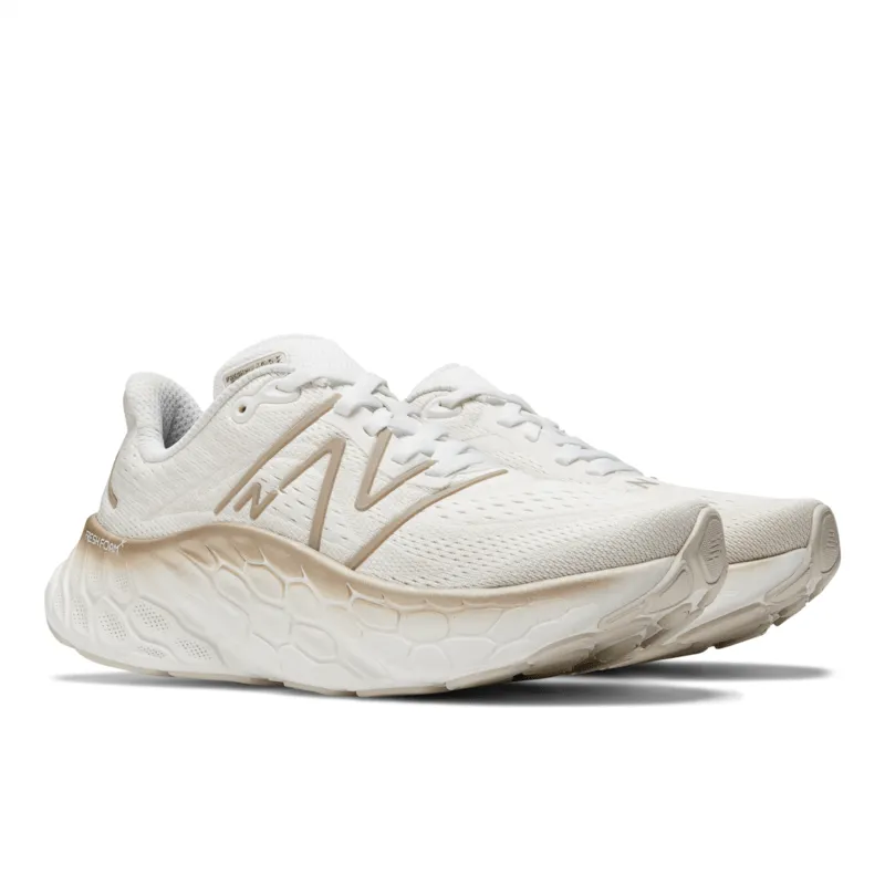 New Balance Women's Fresh Foam X More V4 Running Shoe - WMORCW4