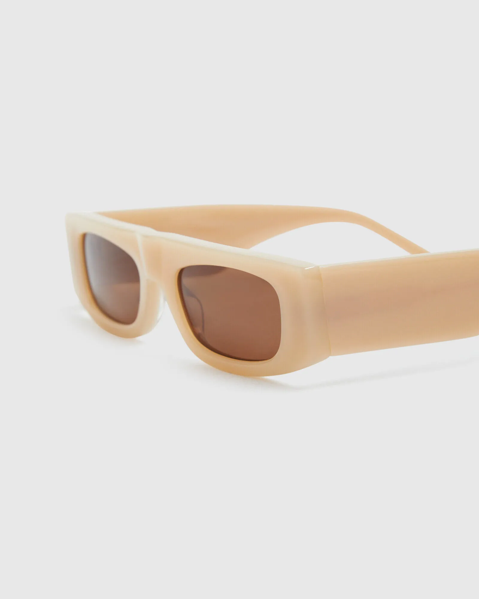 Shevoke Belmont Sunglasses Nude