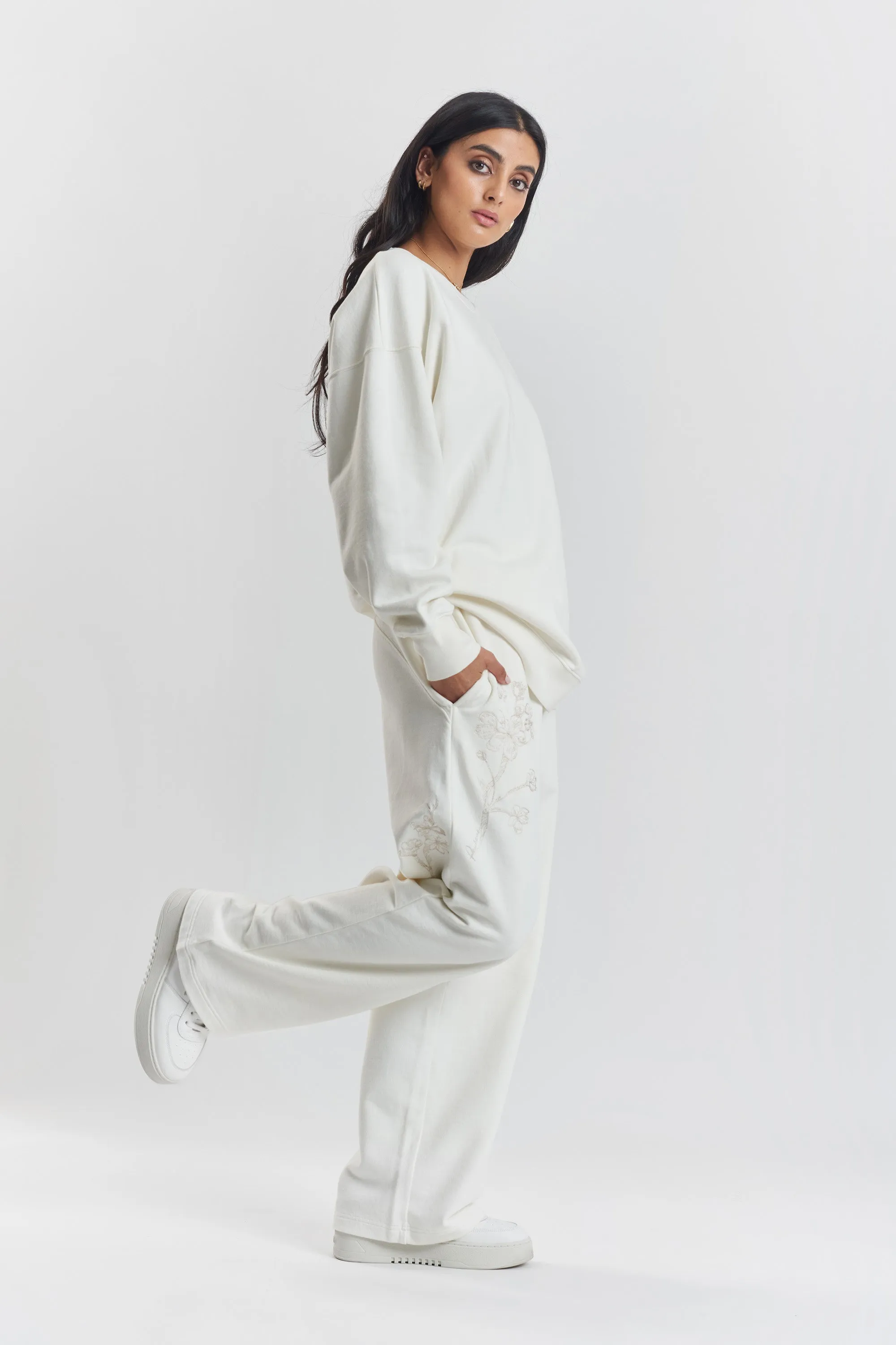 Sitka blossom-embroidered cotton joggers - Moonlight White