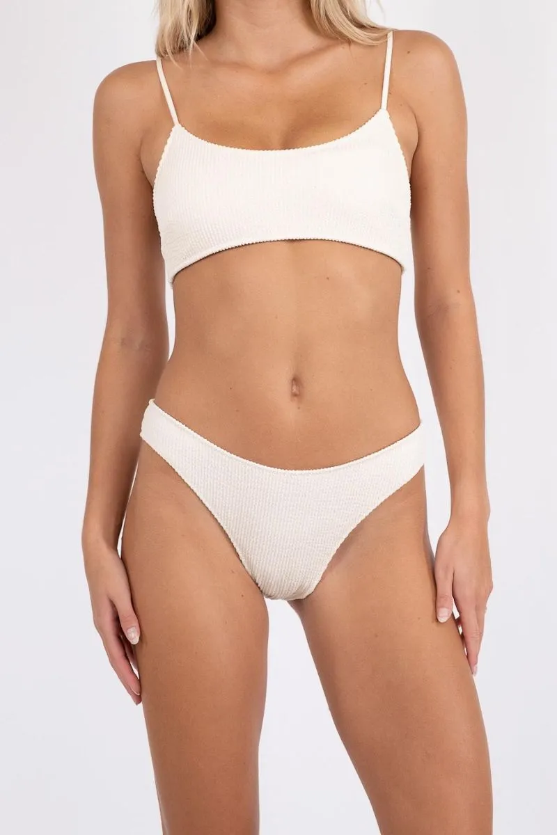 Skin Sand Crepe Bikini Brief 157714 | Ivory | Bikini Trusse fra Neo Noir