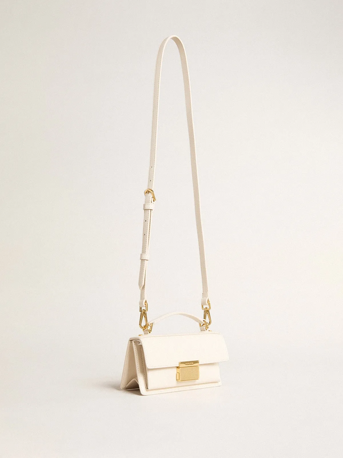 Small Venezia Bag in butter-colored boarded leather with gold details