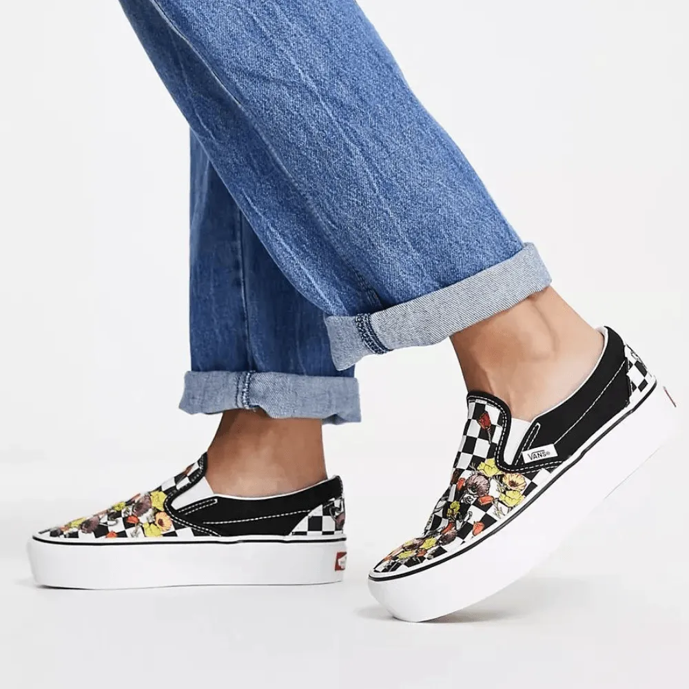 Vans Classic Slip-on Platform Trainers in Checkerboard Poppy