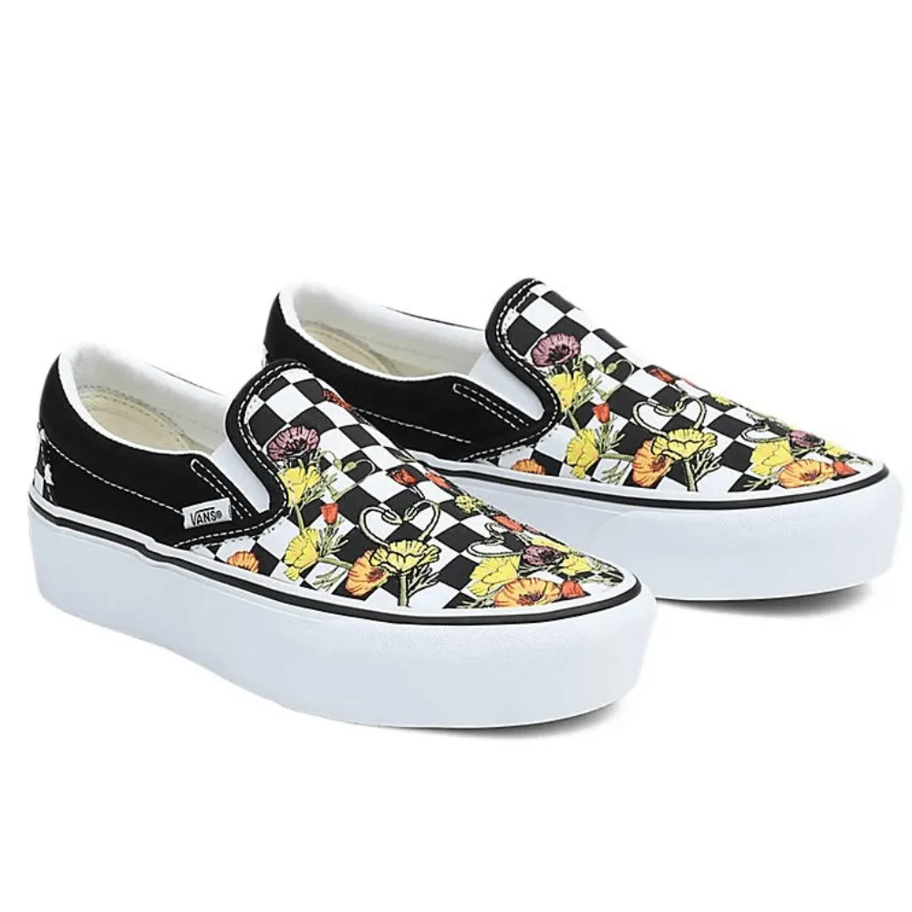 Vans Classic Slip-on Platform Trainers in Checkerboard Poppy