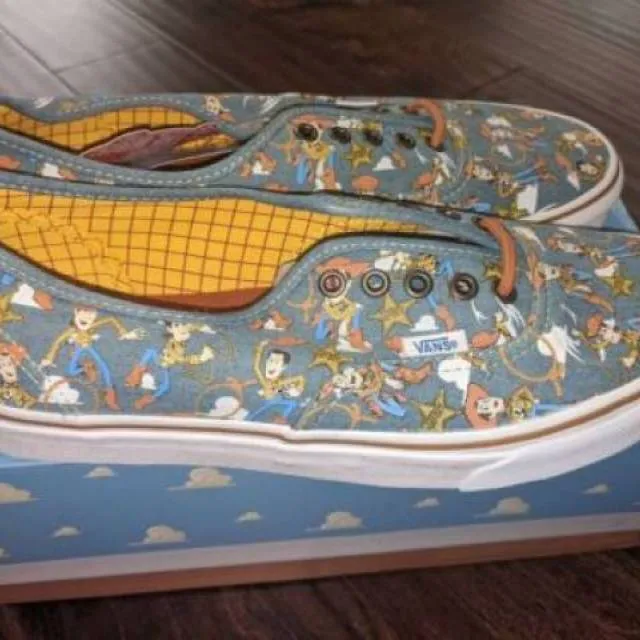 Vans X Disney Toy Story Woody Authentic Denim Vintage NE...