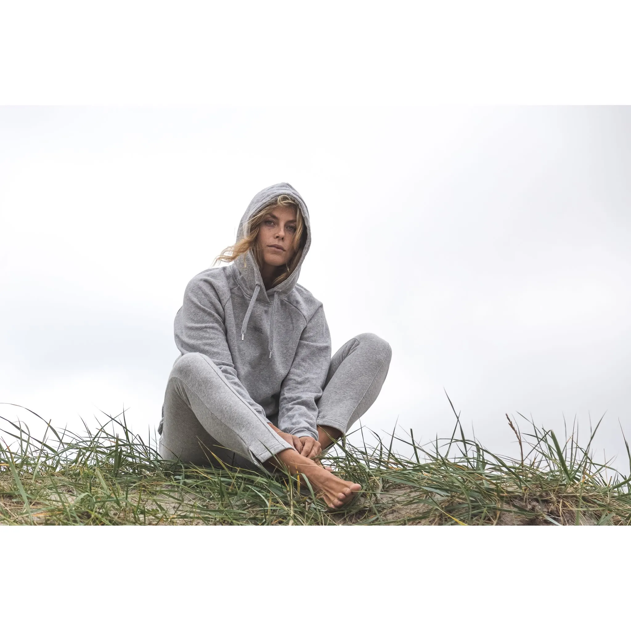 Varg Women's Sandhamn Hoodie Light Grey | Buy Varg Women's Sandhamn Hoodie Light Grey here | Outnorth