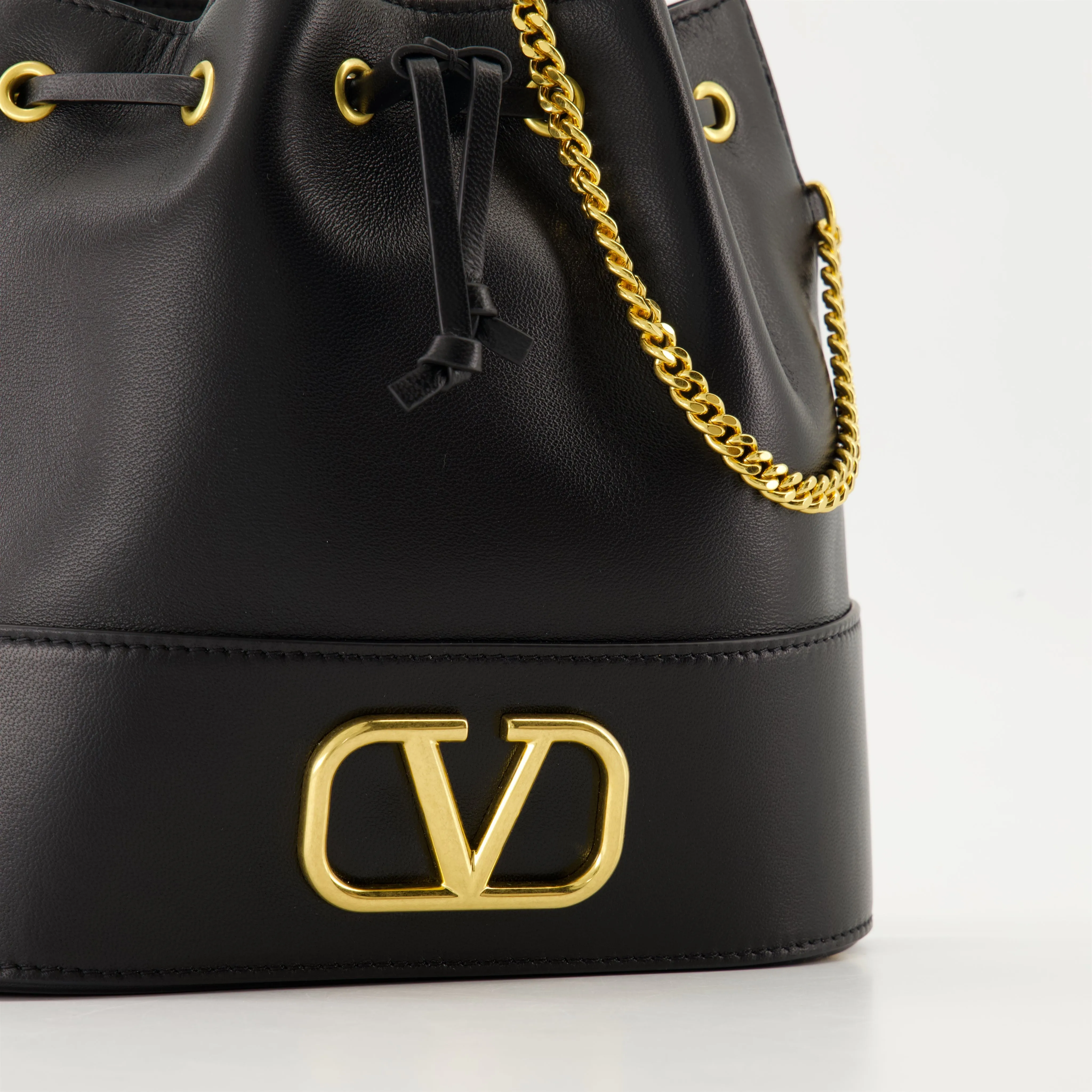 VLogo Leather Bucket Bag