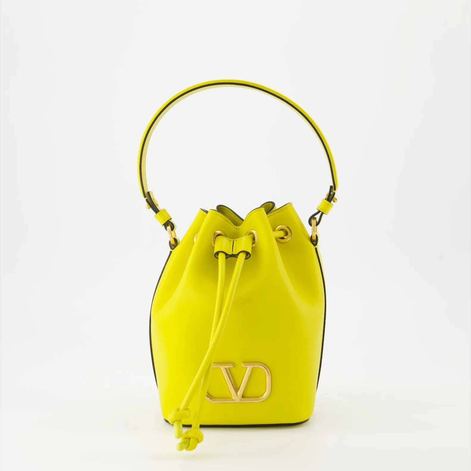 VLogo Signature Leather Bucket Bag