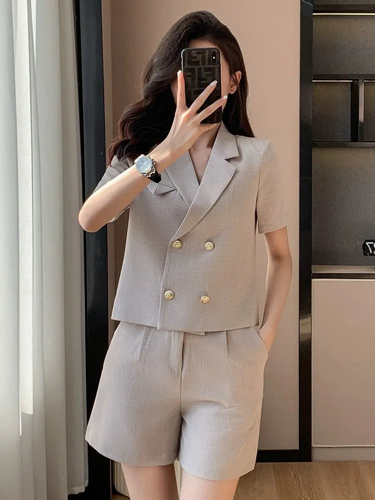 White suit suit 2024 new women's summer small short trousers short-sleeved suit shorts two-piece set