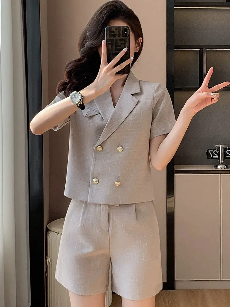 White suit suit 2024 new women's summer small short trousers short-sleeved suit shorts two-piece set